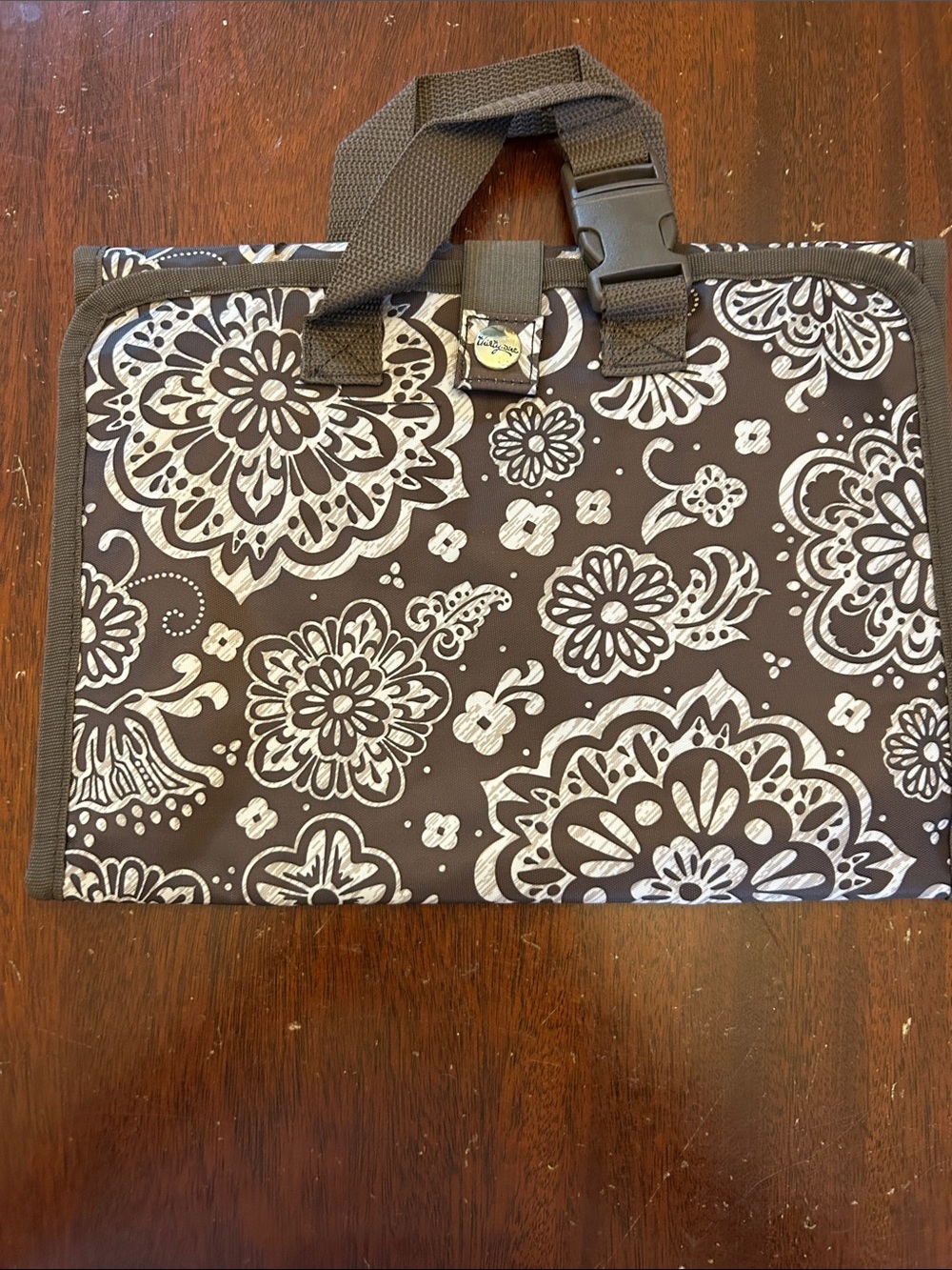 Thirty-one brown white floral make up organizer NWOT